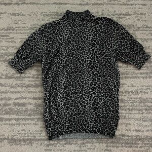 Yansi Fugel Black‎ and Gray Animal Print Top